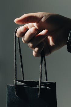 开门红行情展现活力；资源上游强势领跑，AI不确定性仍需观察。