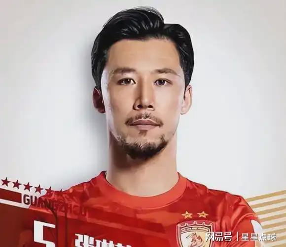 职业足球的隐形壁垒：为何恒大登顶亚洲而国家队却陷入内耗？