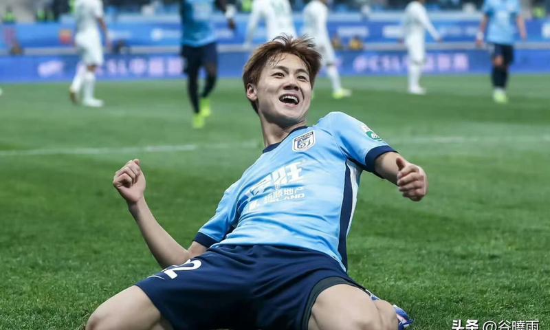 【战术拆解】李国旭的两步妙手:大连英博3:0完胜浙江背后的用人哲学 体育新闻 【战术拆解】李国旭的两步妙手:大连英博3:0完胜浙江背后的用人哲学 体育新闻