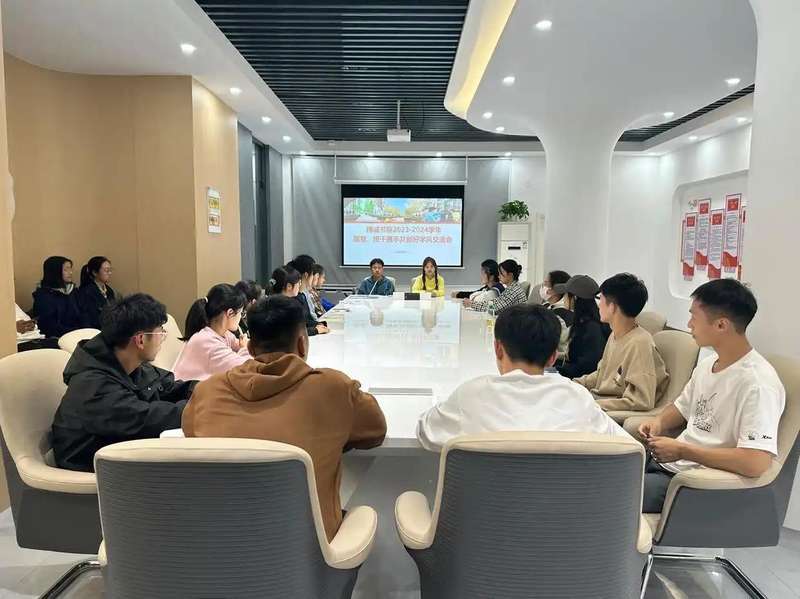  三年苛责背后的学术逻辑：导师"护犊子"的深层机制与价值重估 教育招生