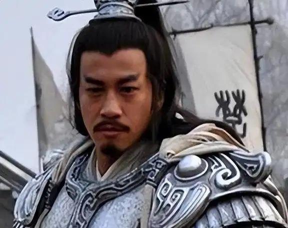 当沙场将军开始抹粉底液:我们离真实的好剧还有多远? 娱乐新闻